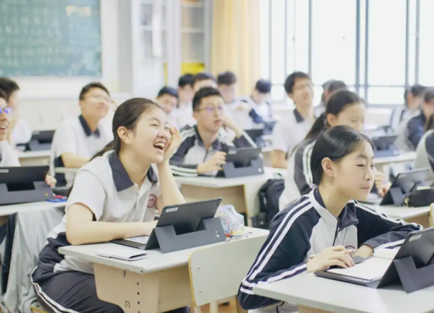 一切为学生的终身发展负责才能创